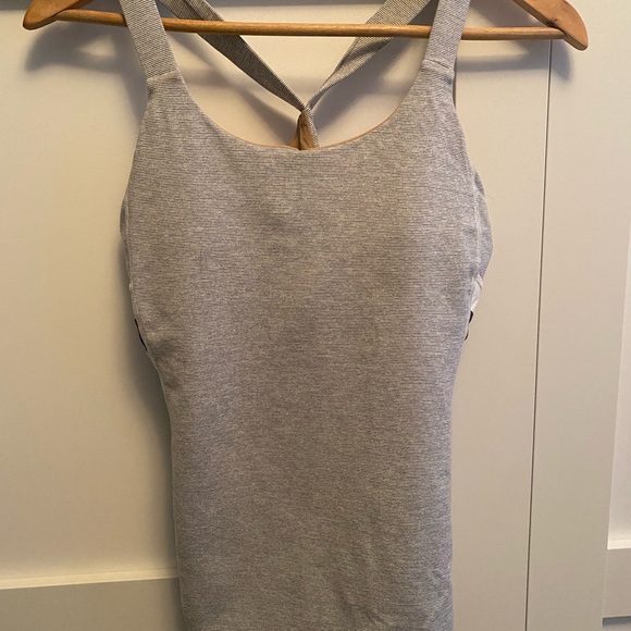 Lululemon Grey Tank - Size 8 - Picture 2 of 8